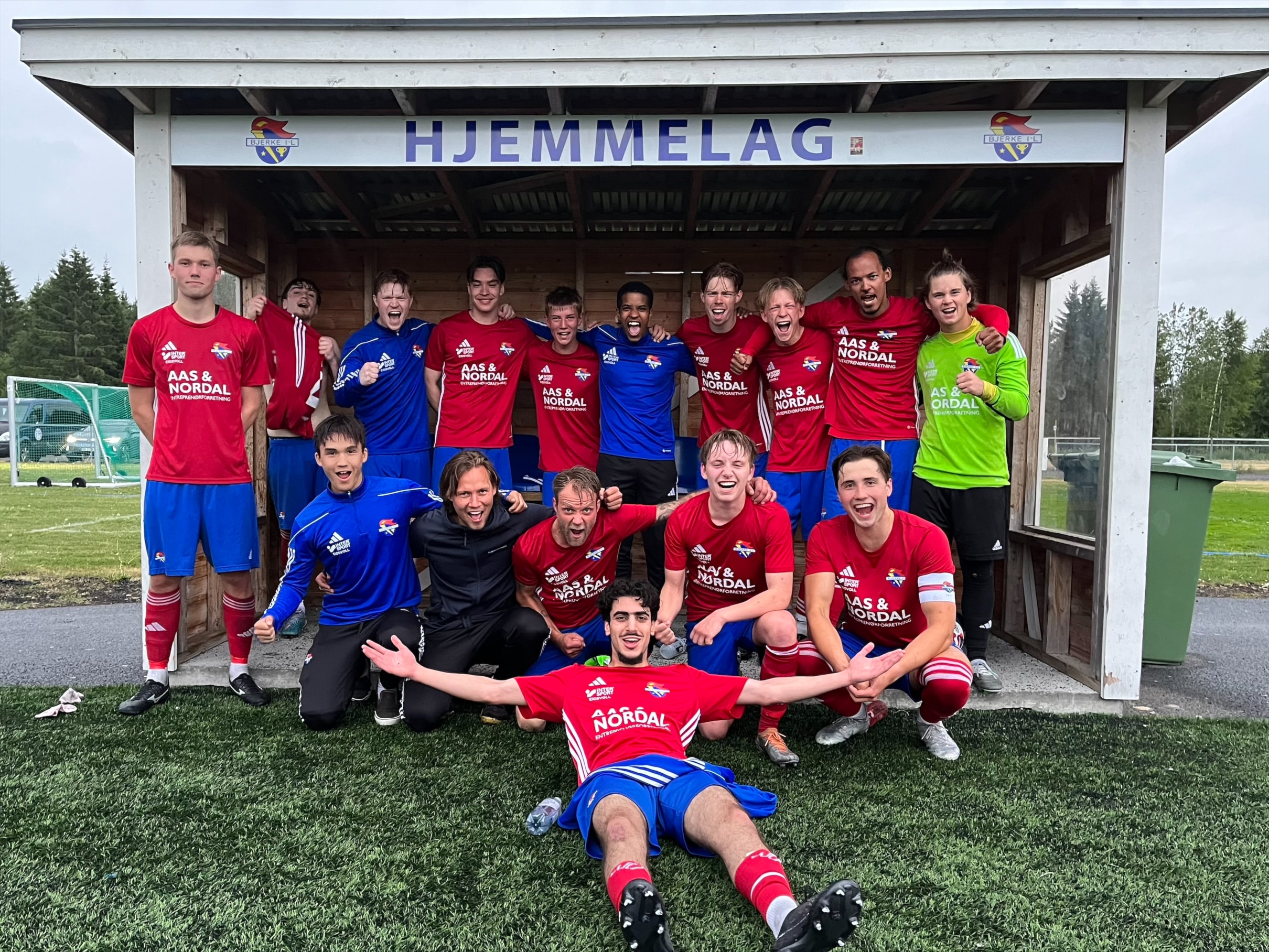 Festfotball på Støvskya!